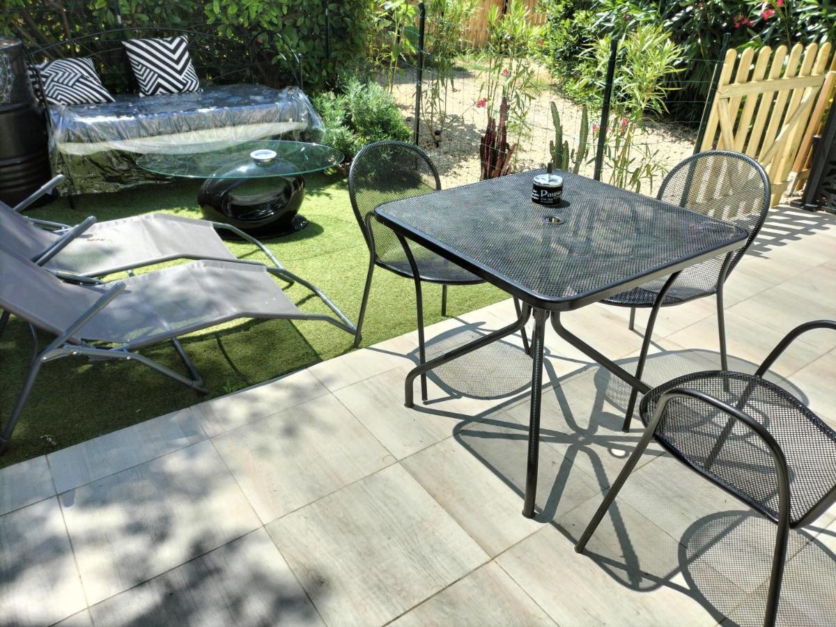 Maison Dans De Holiday home Gallargues-le-Montueux